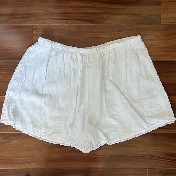Aritzia Wilfred Joyride Shorts - Picture 3 of 4